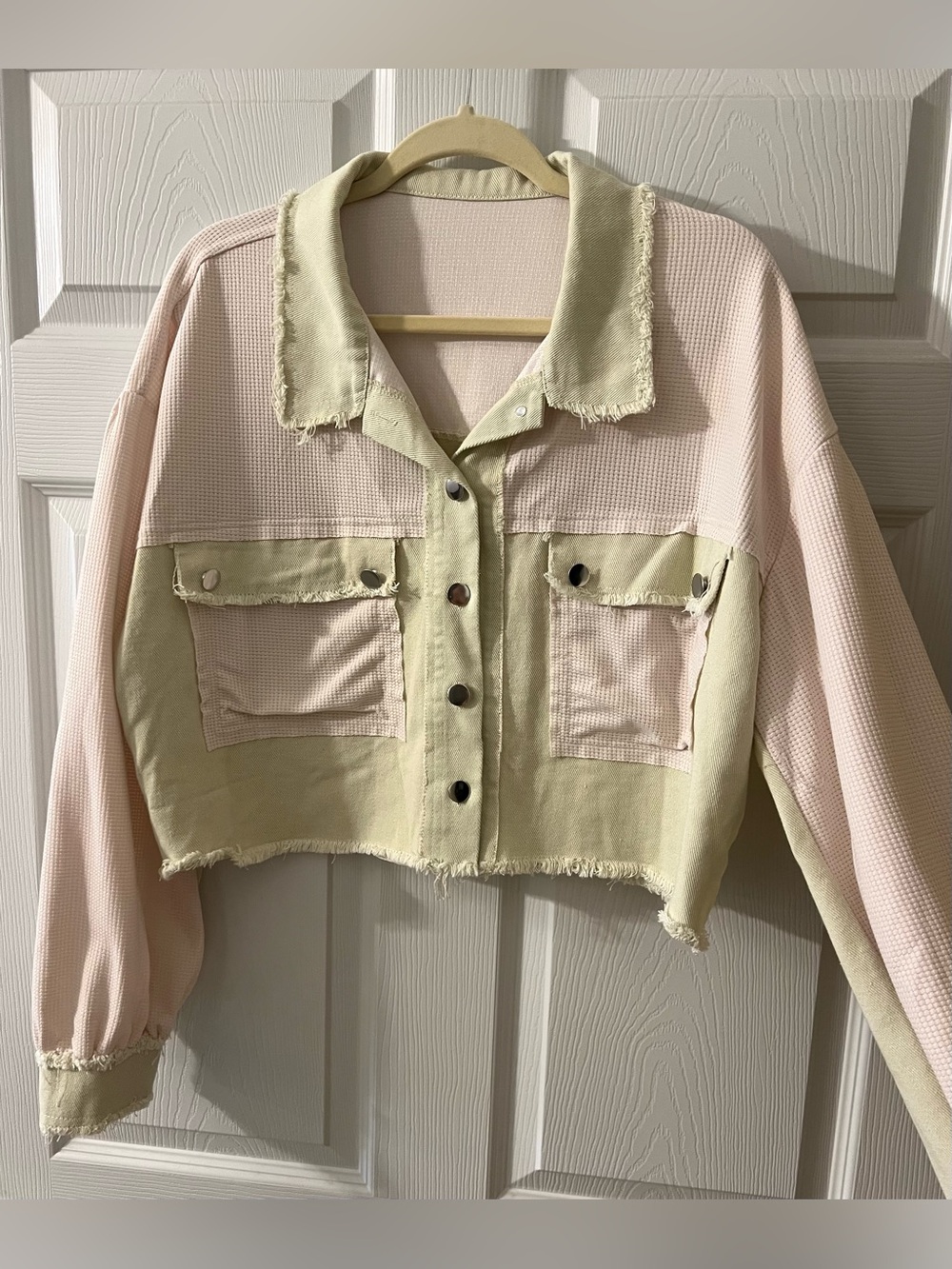 Two-Tone Patchwork Cropped Jacket - Picture 5 of 8